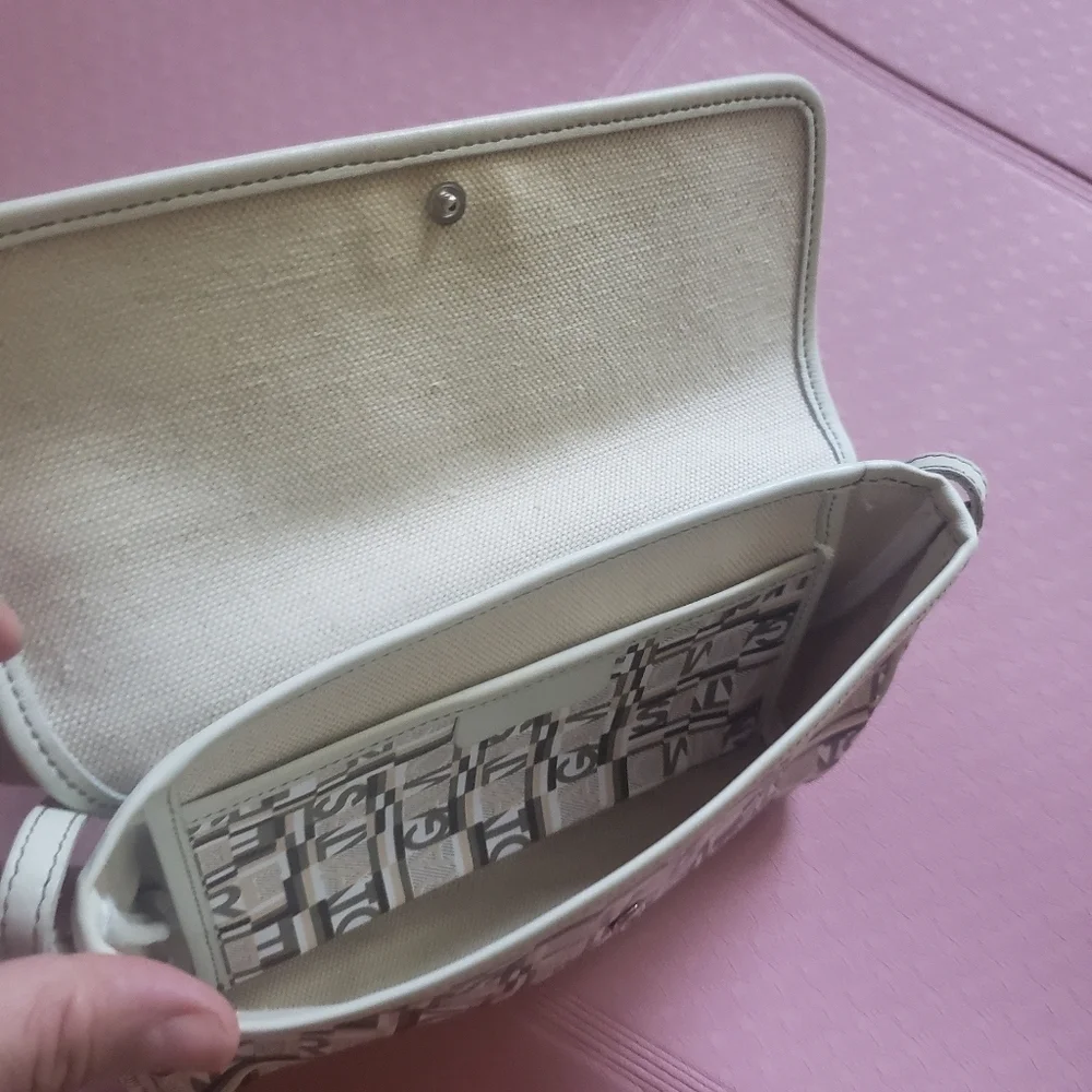 Salvatore Ferragamo Gancini Monogram Logo Shoulder Bag Purse with COA Y2K - Picture 4 of 14